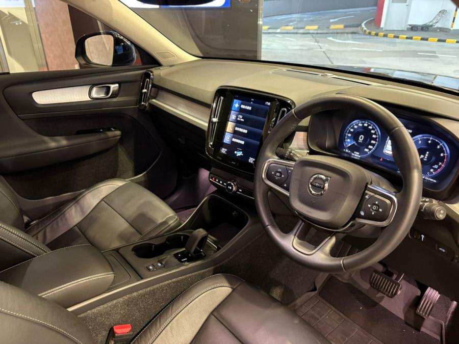 XC40 B4 Momentum - Image 3